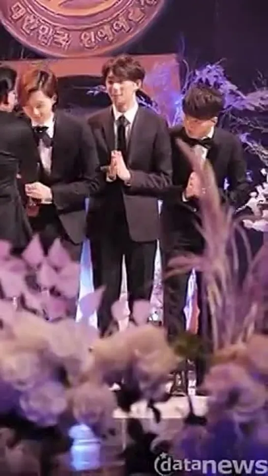 [FANCAM][150117] B1A4 @ The 21st Korean Entertainment Arts Award