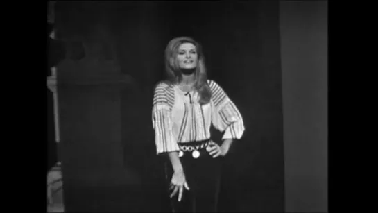 Dalida ♫ La bambola ♪ 03/11/1968 (Télé dimanche (1re chaine)