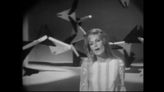 Dalida ♫ Dans la ville endormie ♫ 25/09/1968 (Black and white show (1re chaine)