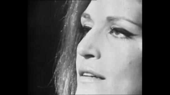 Dalida ♫ Le septième jour, Je m’endors dans tes bras, Le temps des fleurs, Bambino ♪ 03/11/1968 (Télé dimanche (1re chaine)