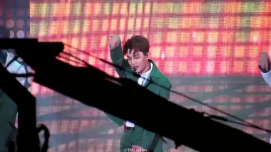 [FANCAM] 160114 #EXO #Kai @ 25th Seoul Music Awards | EXO - Love Me Right (Kai Focus)