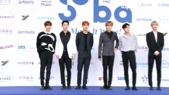 [VK][180830] MONSTA X - Blue Carpet @ Soribada Best K-Music Awards 2018