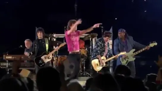 Rolling Stones 2006 Honky Tonk Woman (live) HD