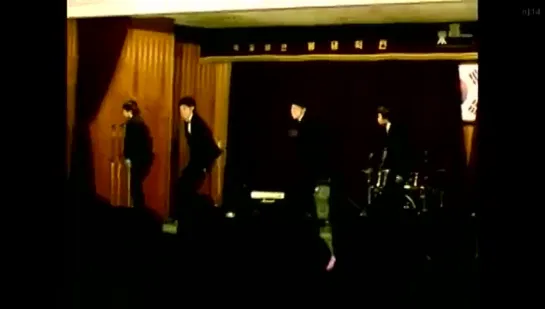 [Pre-Debut] Kai dancing to "Sorry Sorry" at school event