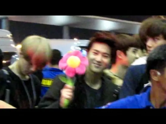 [FANCAM] 121126 EXO-K @ Suvarnabhumi Airport Thailand