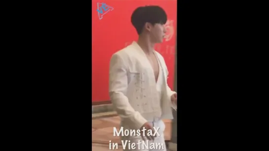 [VK][180831] MONSTA X fancam @ V HEARTBEAT LIVE Fansign in Vietnam