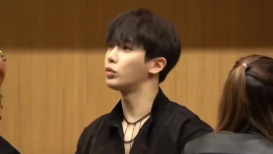 [VK][180406] MONSTA X (Wonho focus) @ Yoido Fansign