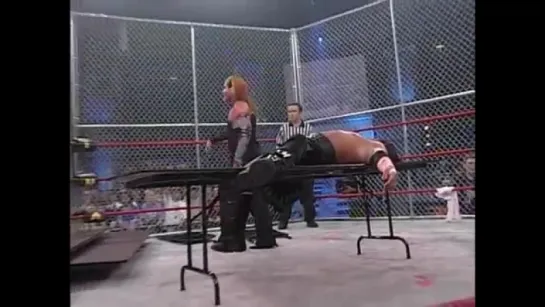 Lockdown 2005 - Jeff Hardy vs. Raven