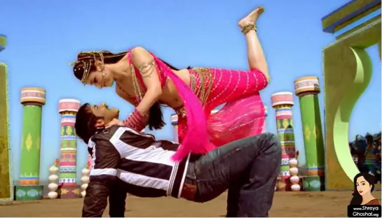 Naino Me Sapna - Himmatwala - Tamanna Bhatia, Ajay Devgn songs