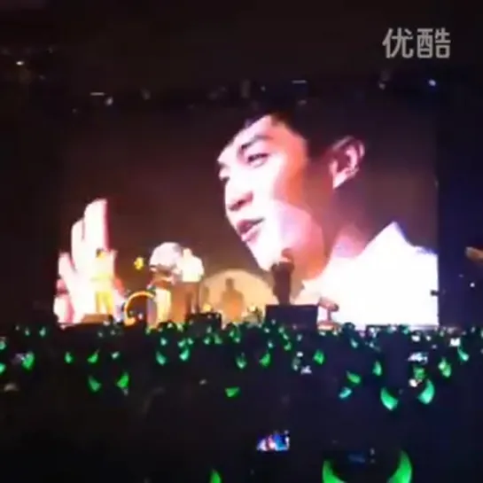 13.12.21 Lee Seung Gi Shanghai FM Fancam 1 [ixDYjrjelZo]