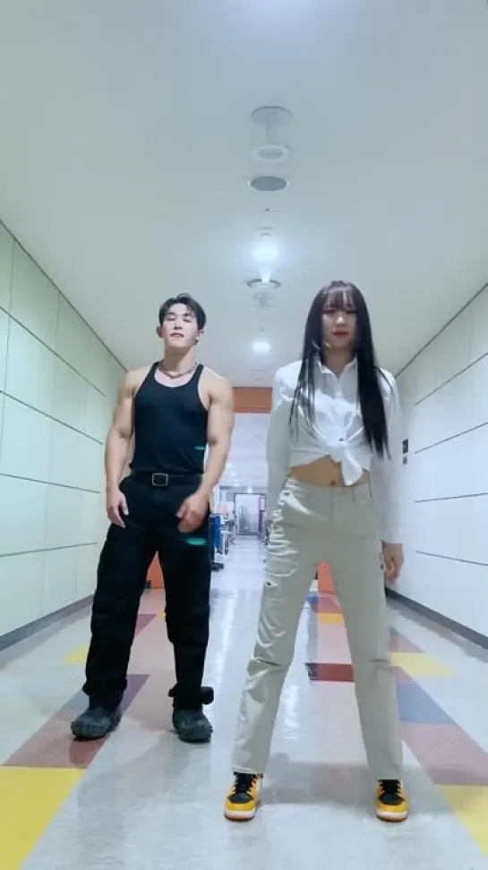 [VK][221021] TikTok update @ official_wonho @ LEE CHAE YEON