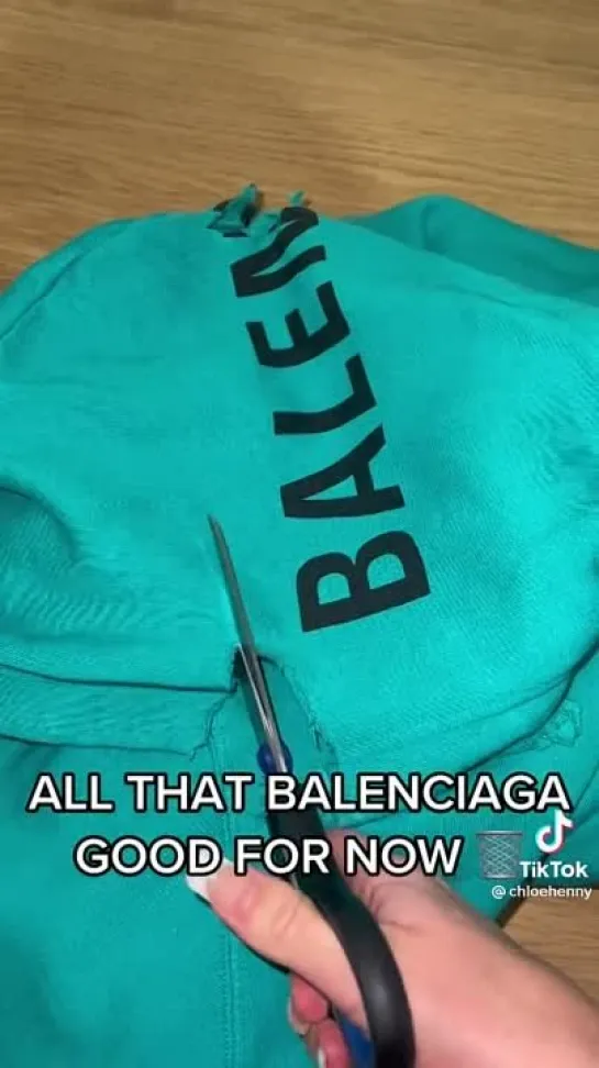 Бойкот Balenciaga