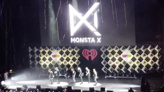 [VK][181201] MONSTA X fancam - Intro + Shoot Out + Dramarama @ Jingle Ball in San Francisco