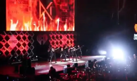 [VK][181201] MONSTA X fancam - Intro + Shoot Out @ Jingle Ball in San Francisco