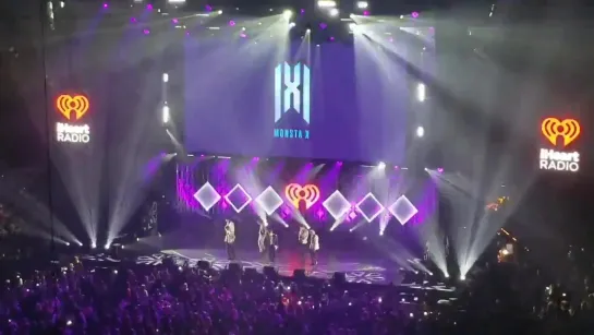 [VK][191211] MONSTA X fancam - Who Do U Love @ 2019 Jingle Ball in Philadelphia