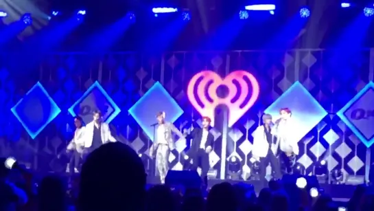 [VK][191211] MONSTA X fancam - Middle of the Night @ 2019 Jingle Ball in Philadelphia