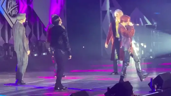 [VK][191209] MONSTA X fancam - Play It Cool @ 2019 Jingle Ball in Minnesota