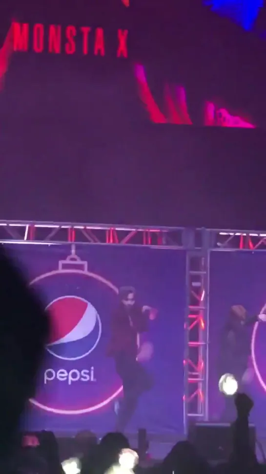 [VK][191207] MONSTA X fancam - Play It Cool @ PEPSI Jingle Bash