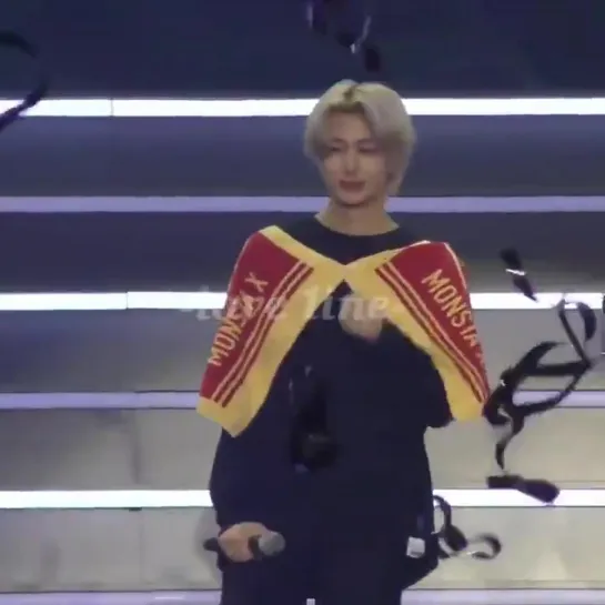 [fancam][17.12.2019] Christmas Party in Tokyo - Carry On - Ending (Hyungwon focus)