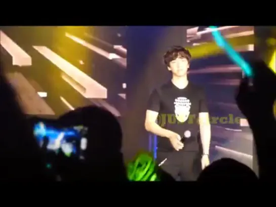 Fancam 121102 Lee Seung Gi @ Malaysia Slave Ending Wave [k2sbd1QaHrE]