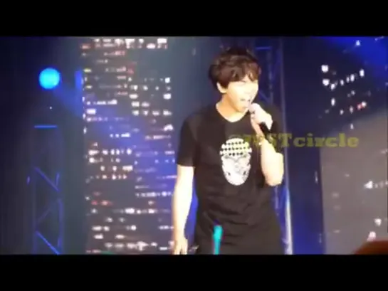 [Fancam] 121102 Lee Seung Gi @ Malaysia - Lets go on A Vacation [QO_40P15arM]