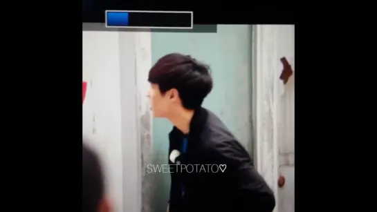 [FANCAM] 160106 EXO Lay @ Go Fighting Season 2 Recording (1)