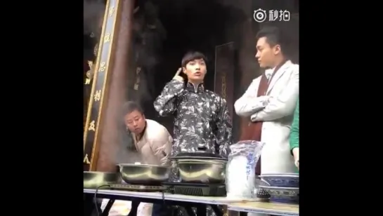 [FANCAM] 151222 #LAY @ Recording webdrama «Old Nine Gate» (7)