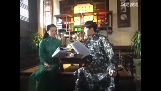 [FANCAM] 151222 LAY @ Recording webdrama «Old Nine Gate» (1)