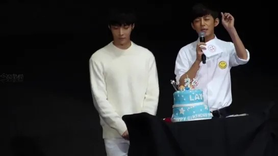 [FANCAM] 151007 Zhang Yixing Lay Birthday Fan Meet Talk Piano