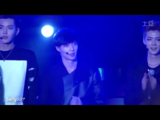 [FANCAM] 140420 EXO-M @ Best of Best in Nanjing (Talk) - Lay focus (3)