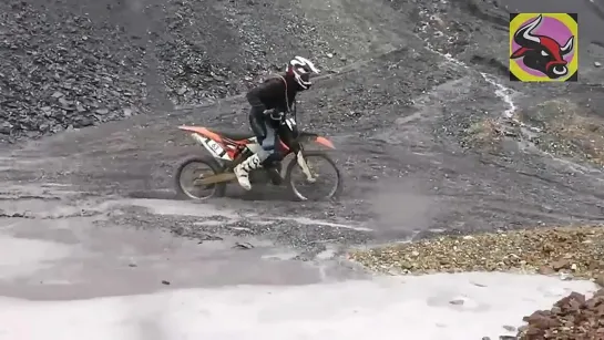 AMAZING FAIL & CRASH COMPILATION OF MOTORCYCLE !!! 'The Best Of First-Quarter Of 2014'