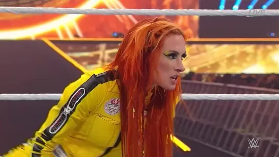 Becky Lynch vs Trish Stratus (27.05.2023)