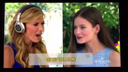 Mackenzie Foy playing Read My Lips on Home  Family