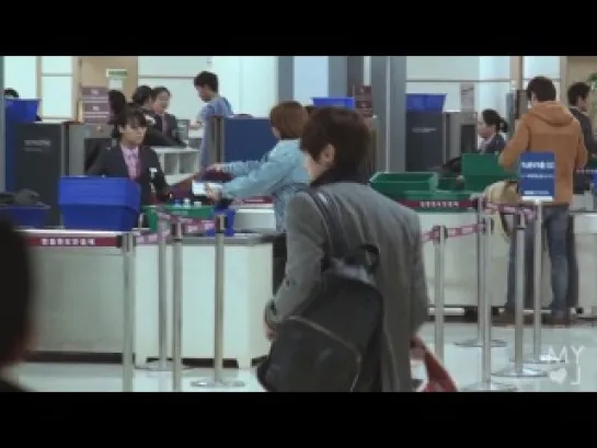 [FANCAM] [131222-24] Джинён @ Gimpo Airport