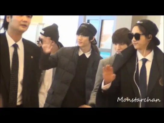 [FANCAM] [131222] Гончан @ Gimpo Airport