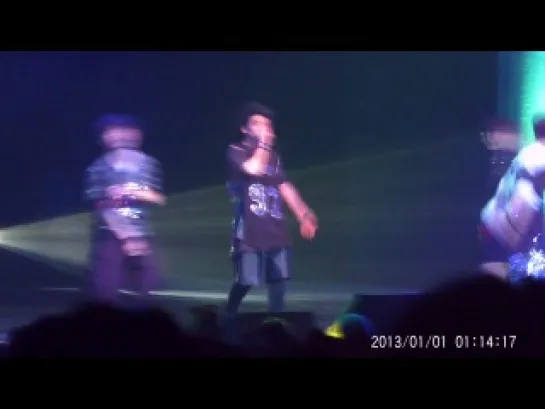 [FANCAM] [131223] B1A4- Beautiful Target @ Xmas event in Yokohama