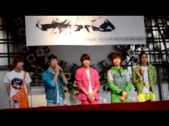 [Fancam] 110528 B1A4 Introduce at Busan Branch Fansign