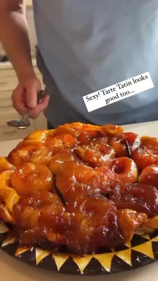 Richard cooks Tart Tatin