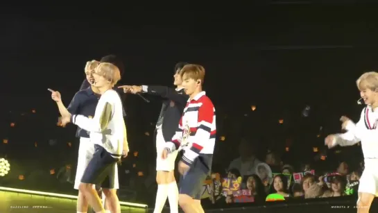 [VK] [03.09.19] [Fancam]  The 3rd World Tour "WE ARE HERE" in Osaka