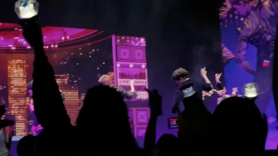 [VK][06.08.2019][Fancam] The 3rd World Tour WE ARE HERE in Chicago - Party Time