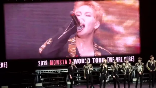 [13.07.2019][Fancam] The 3rd World Tour WE ARE HERE in Berlin - Introduce speaki