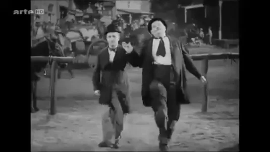 Laurel and Hardy - Dance! ヅ