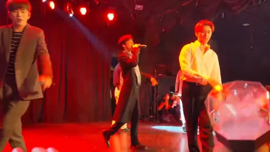 [VK][200214] MONSTA X fancam - Who Do U Love @ The Roxy Underplay Show