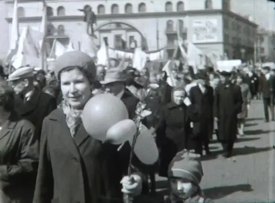 1 мая 1968 года. Ярославль, Советская площадь, Яковлевский бор.