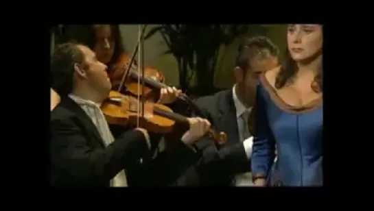 Cecilia Bartoli - Gelido in ogni vena ("Farnace" Vivaldi)