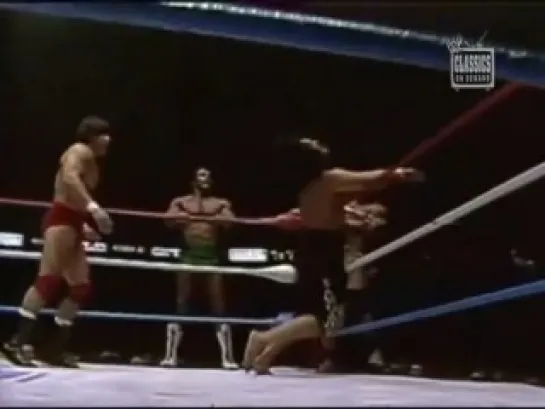 [Wrestling Museum]Rocky Johnson & Jimmy Snuka & Tito Santana VS Wild Samoans & Ivan Koloff 09.24.1983 Philadelphia