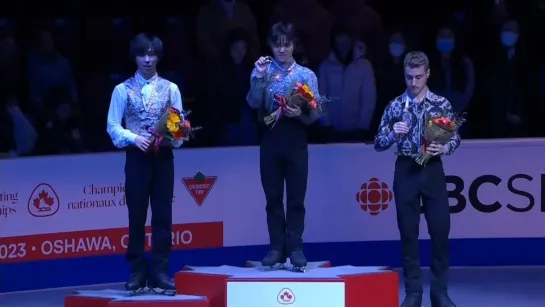 [2022.10.29] ISU #GPFigure #SkateCanada Victory ceremony