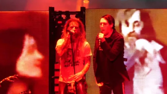 Rob Zombie & Marilyn Manson – Helter Skelter (Twins of Evil Tour, NJ 2018-07-24)