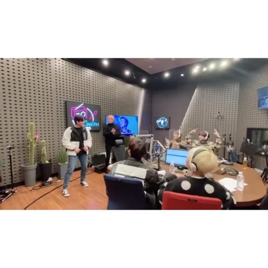 [Инстаграм] 201129 ЁнКей @ day6_kisstheradio