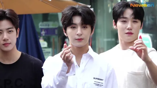 [NEWSEN] 220819 Golden Child on the way to Music Bank